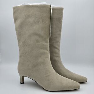 Elegant Beige Heeled Boots